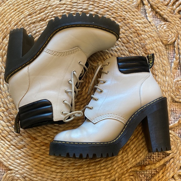 sold on Ⓜ️: RARE Dr Martens Averil Boot Heels in Alpaca sz 7 - Picture 3 of 8